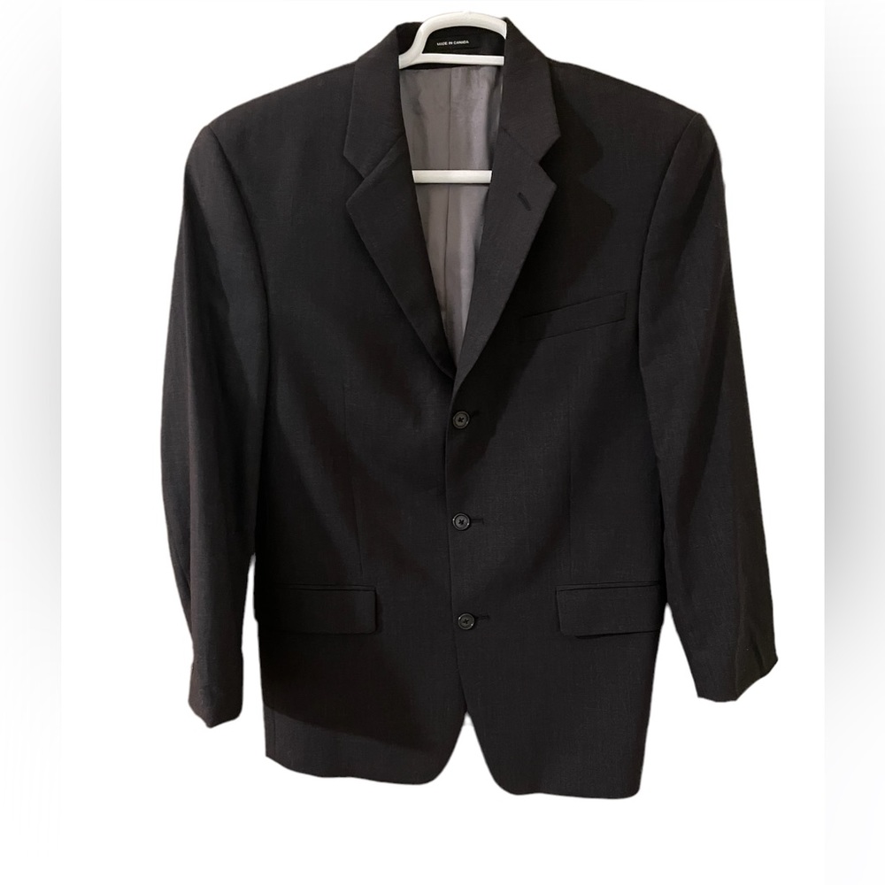 Black/charcoal grey Lord & Taylor and Calvin Klein men’s sport coat - size 38R